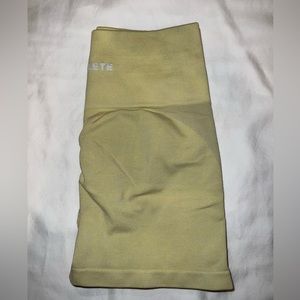 Amplify Wisteria Legging & Lemonade Short